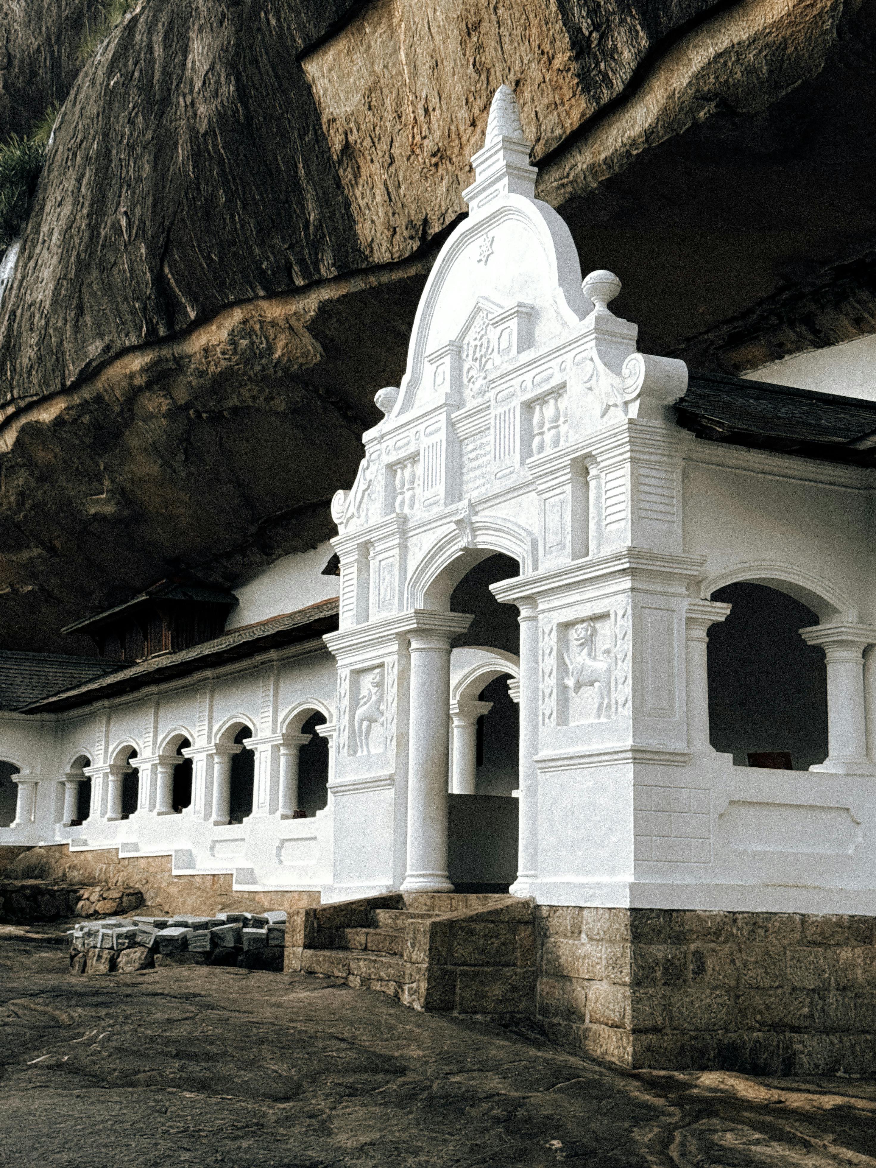 Sigiriya Dambulla Round Tour