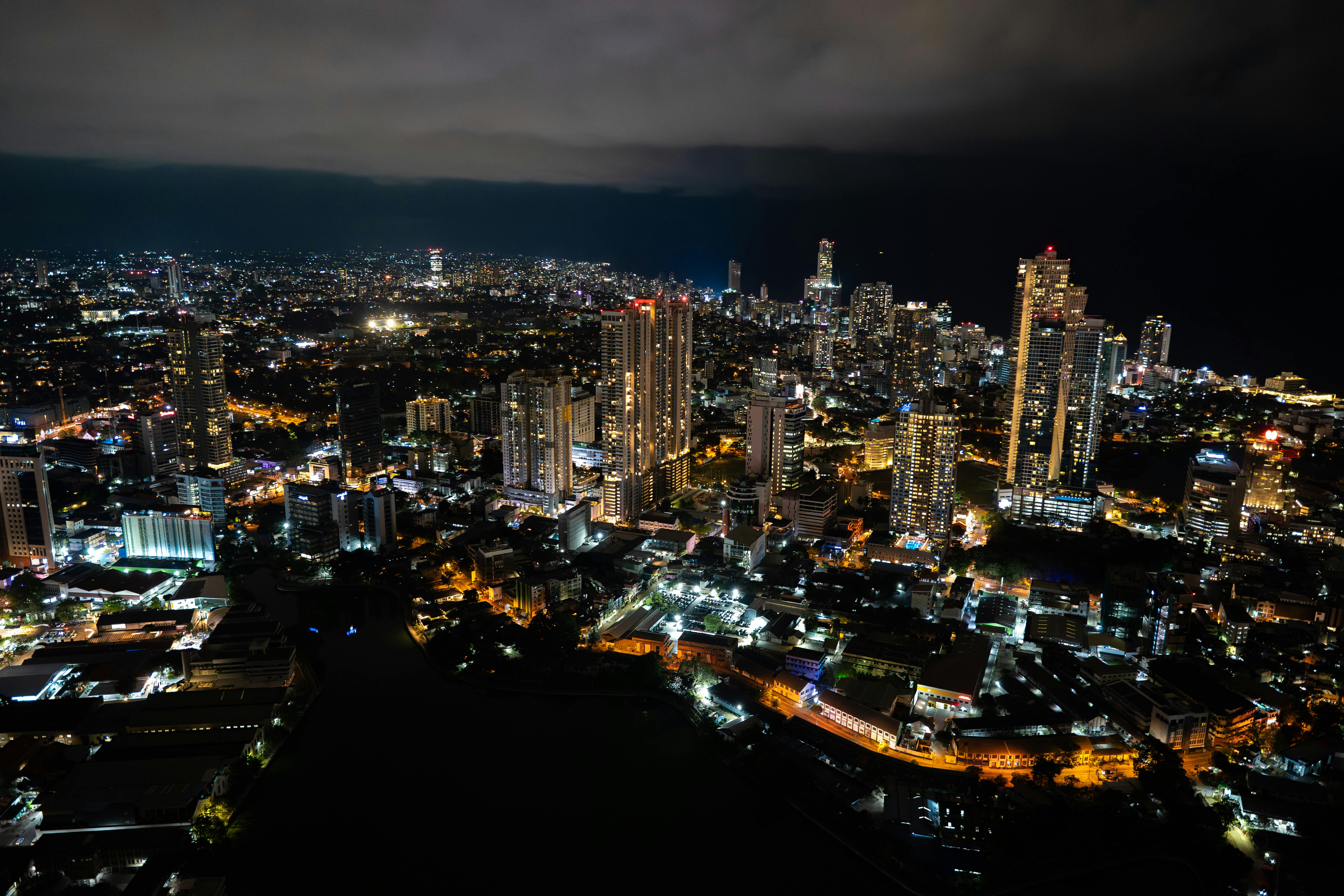 Colombo City and Gangaramaya Loop